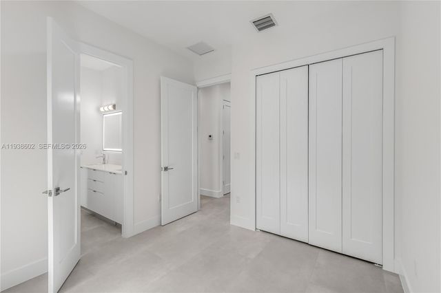 1030 NE 121st St, Biscayne Park, FL 33161