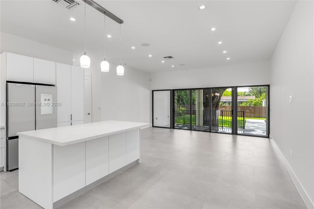 1030 NE 121st St, Biscayne Park, FL 33161