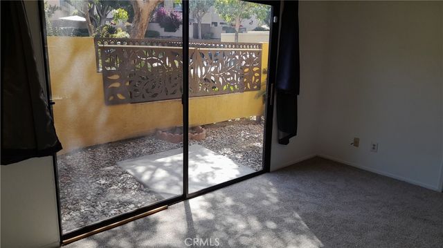 25712 LE PARC 31, Lake Forest, CA 92630