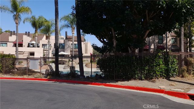 25712 LE PARC 31, Lake Forest, CA 92630