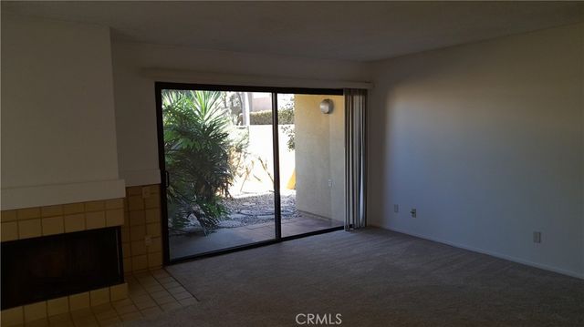 25712 LE PARC 31, Lake Forest, CA 92630