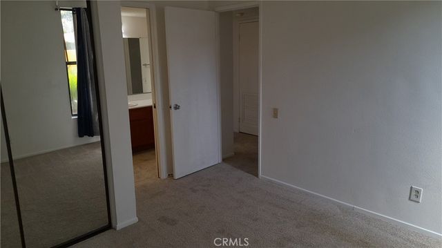 25712 LE PARC 31, Lake Forest, CA 92630