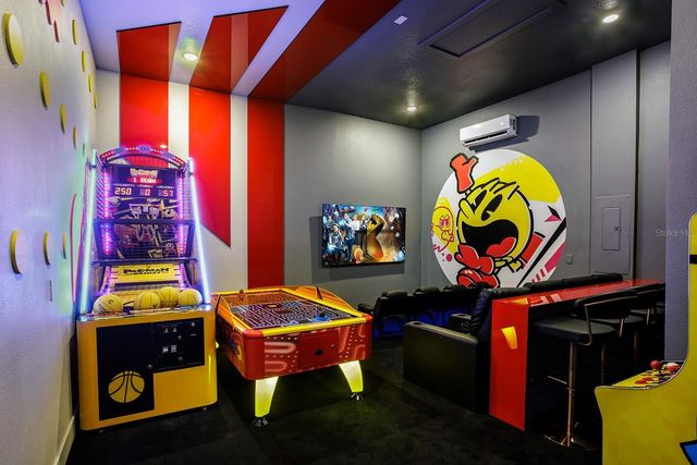 2121 PINE OAK LOOP, Davenport, FL 33837