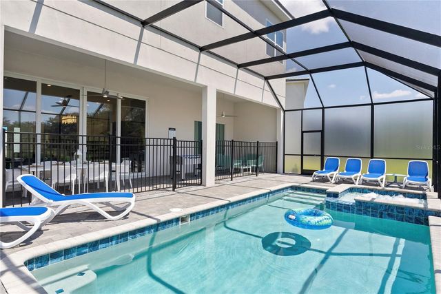 2121 PINE OAK LOOP, Davenport, FL 33837