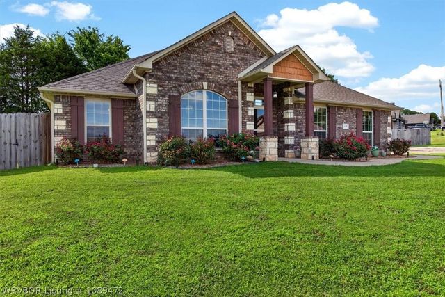 2619 Dava Street, Van Buren, AR 72956