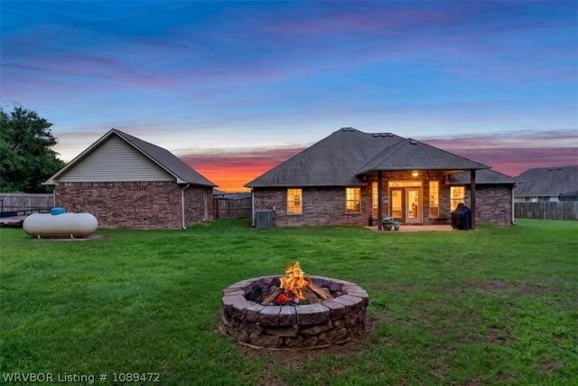2619 Dava Street, Van Buren, AR 72956
