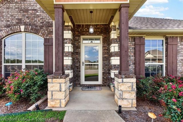 2619 Dava Street, Van Buren, AR 72956