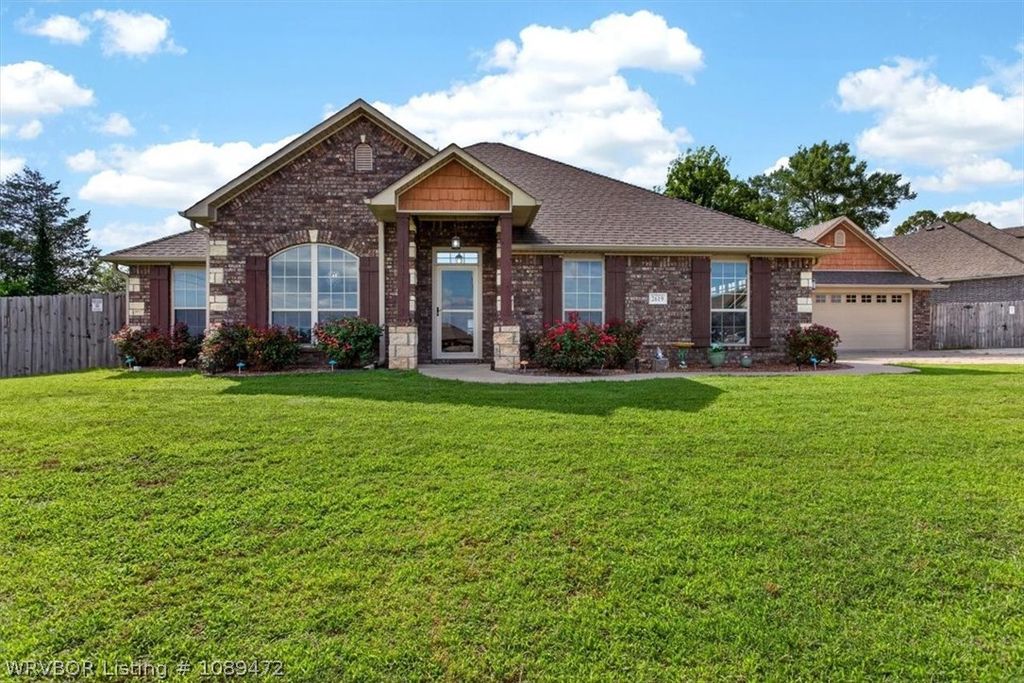 2619 Dava Street, Van Buren, AR 72956