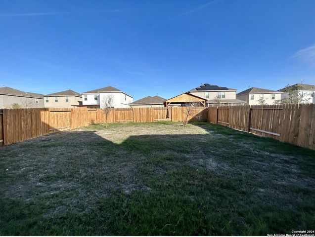 15114 N Harbor Landing, Von Ormy, TX 78073