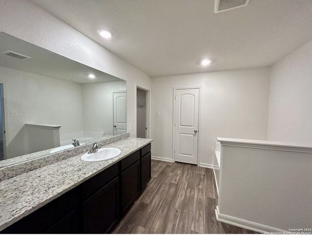 15114 N Harbor Landing, Von Ormy, TX 78073