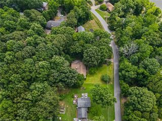 3541 Lakeshore Drive, Clemmons, NC 27012