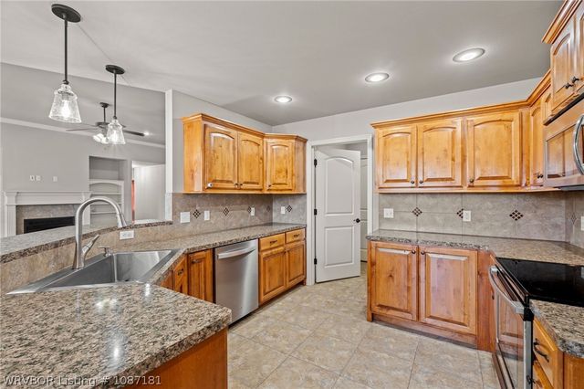 363 Boulder Drive, Van Buren, AR 72956