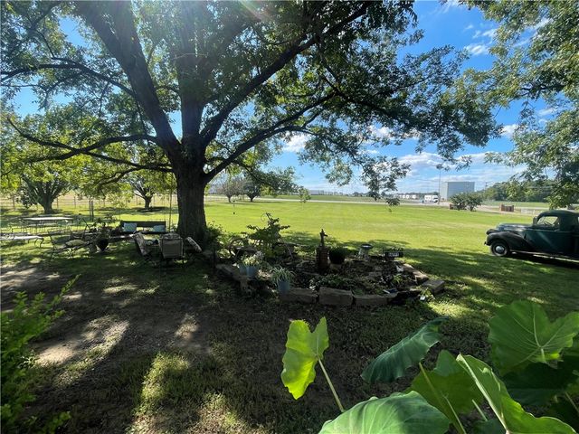 3301 STERLIN HURLEY INDUSTRIAL Highway, Clarksville, AR 72830