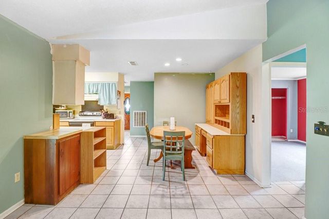 4908 CROCKETT COURT, Tampa, FL 33625