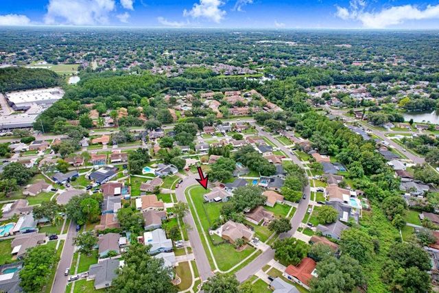 4908 CROCKETT COURT, Tampa, FL 33625