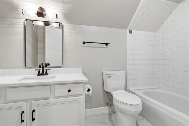 8101 Timothy Lane, Oklahoma City, OK 73135