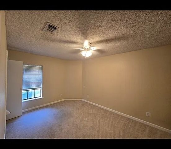 104 S Parkway Drive, Alvarado, TX 76009