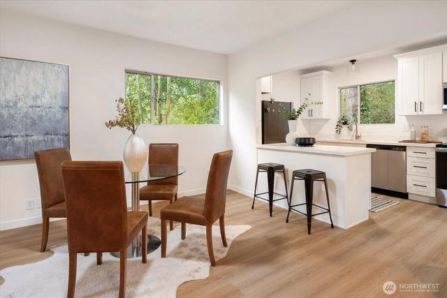 22511 96th Avenue W, Edmonds, WA 98020