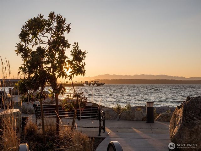 22511 96th Avenue W, Edmonds, WA 98020