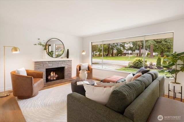 22511 96th Avenue W, Edmonds, WA 98020