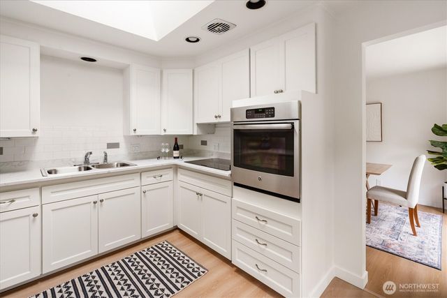 22511 96th Avenue W, Edmonds, WA 98020