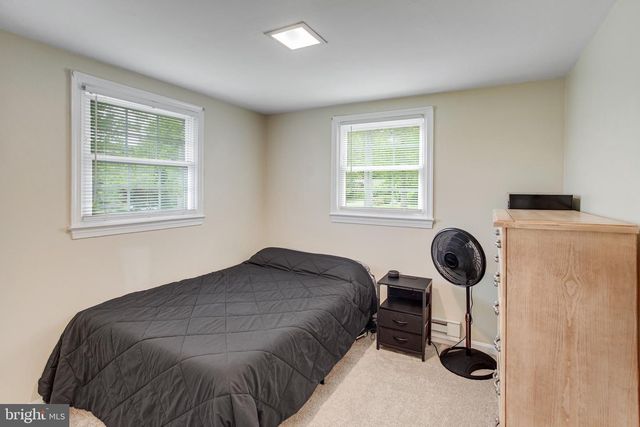 1047 LAKEVIEW DR, Stafford, VA 22556