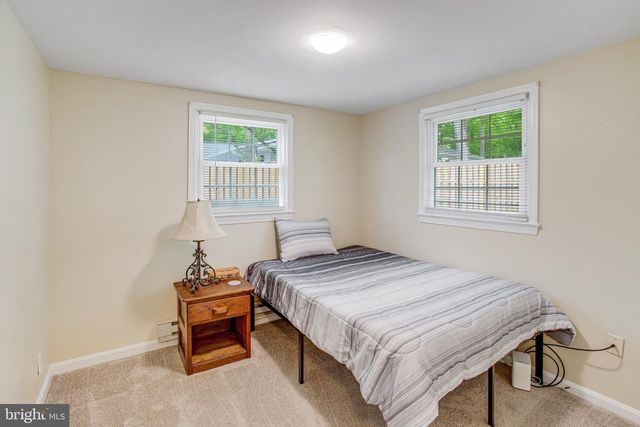 1047 LAKEVIEW DR, Stafford, VA 22556