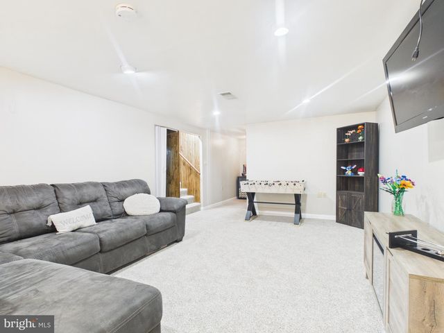 1811 HAYWARD RD, York, PA 17408