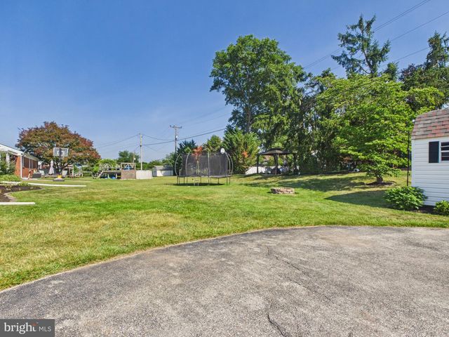 1811 HAYWARD RD, York, PA 17408