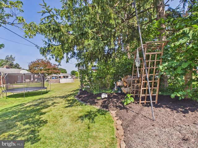 1811 HAYWARD RD, York, PA 17408