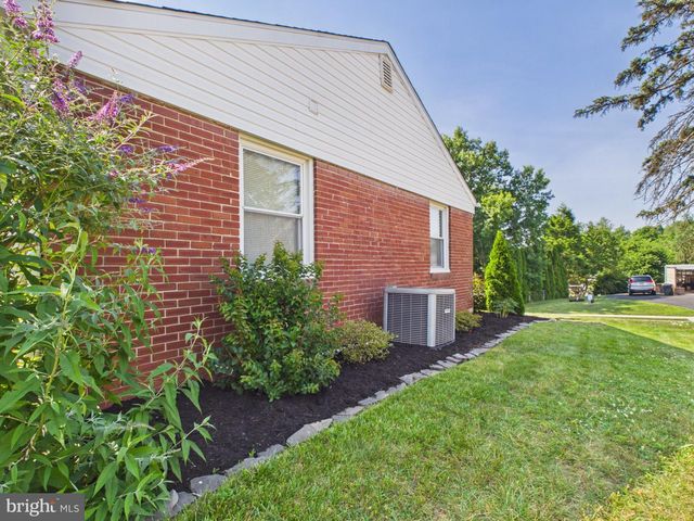 1811 HAYWARD RD, York, PA 17408