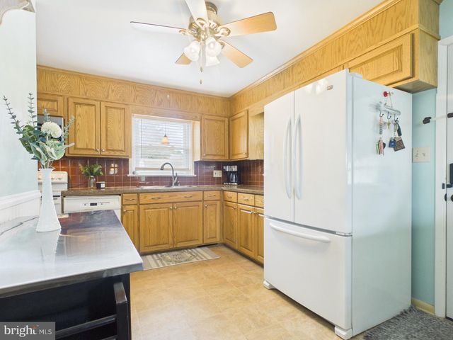 1811 HAYWARD RD, York, PA 17408