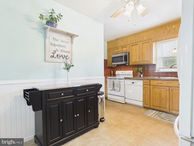 1811 HAYWARD RD, York, PA 17408