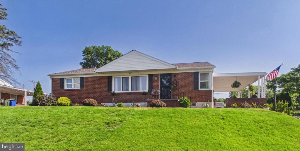 1811 HAYWARD RD, York, PA 17408