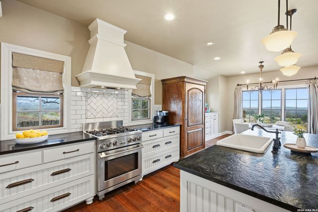 1429 Kendall Jackson, Comfort, TX 78013