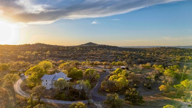 1429 Kendall Jackson, Comfort, TX 78013