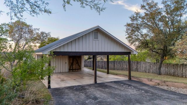 1429 Kendall Jackson, Comfort, TX 78013