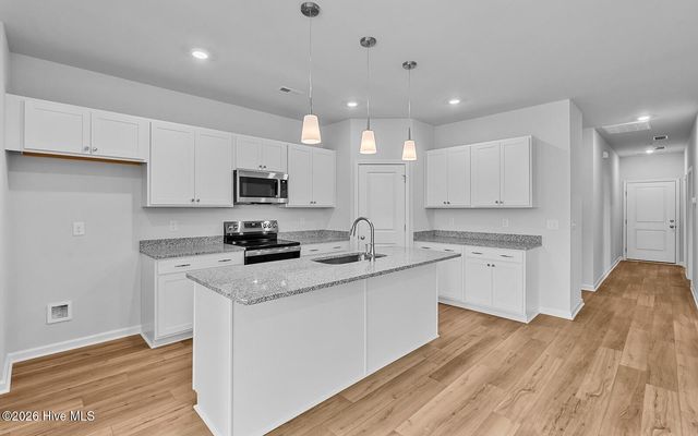 483 Galloping Foal Way SE 101, Bolivia, NC 28422