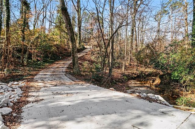 3210 Valley Bluff Drive, Atlanta, GA 30340