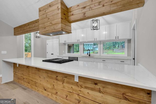 5309 Golfcrest Circle, Stone Mountain, GA 30088