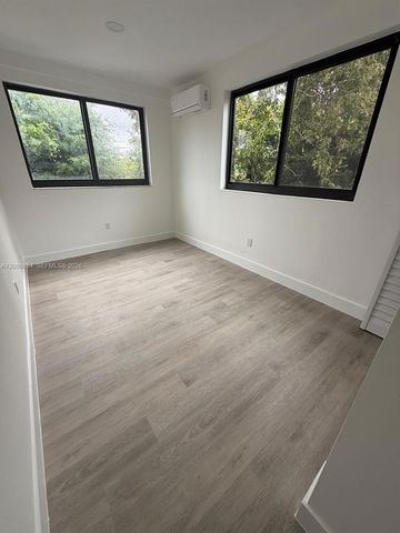 2330 NW 9th Street 13, Miami, FL 33125