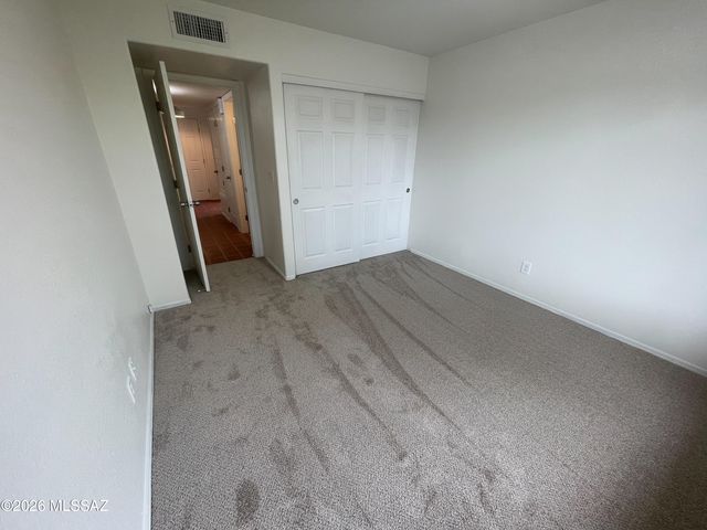 310 E Highcourte Lane, Tucson, AZ 85737