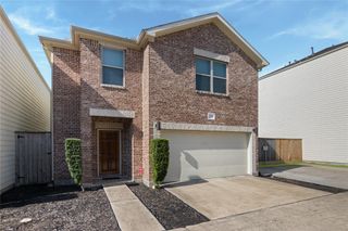 3719 Main Aspen Drive, Houston, TX 77025