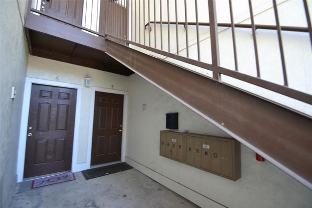 304 Dell Court 7, Houston, TX 77009