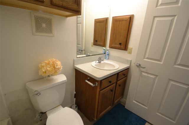 304 Dell Court 7, Houston, TX 77009