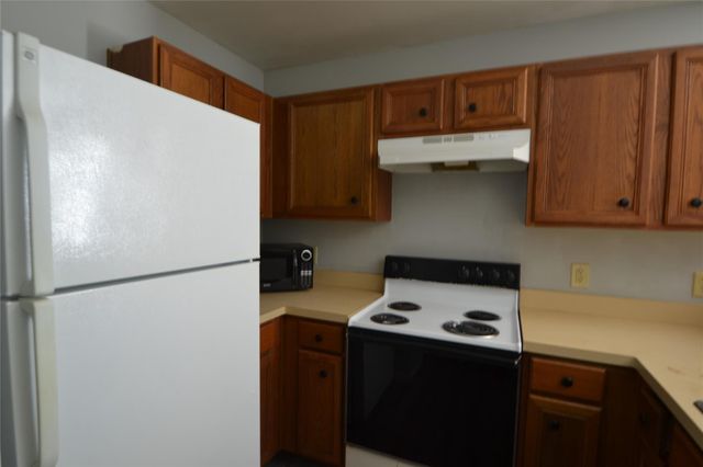 304 Dell Court 7, Houston, TX 77009