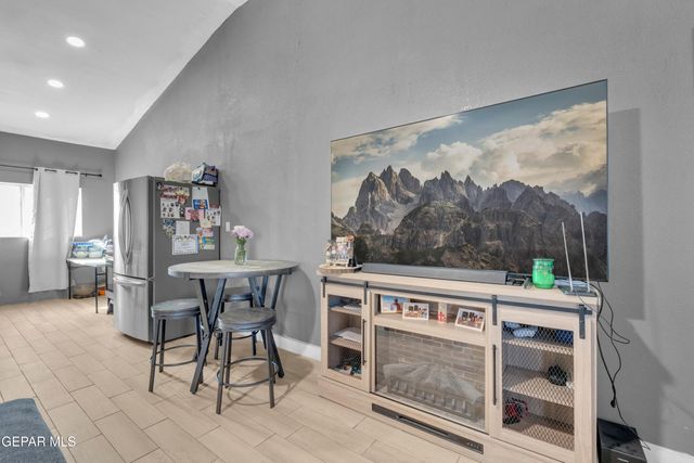 16104 Mesa Rocks Street, Fabens, TX 79838