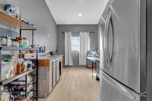 16104 Mesa Rocks Street, Fabens, TX 79838