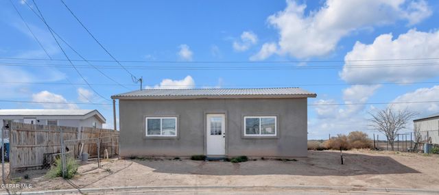 16104 Mesa Rocks Street, Fabens, TX 79838
