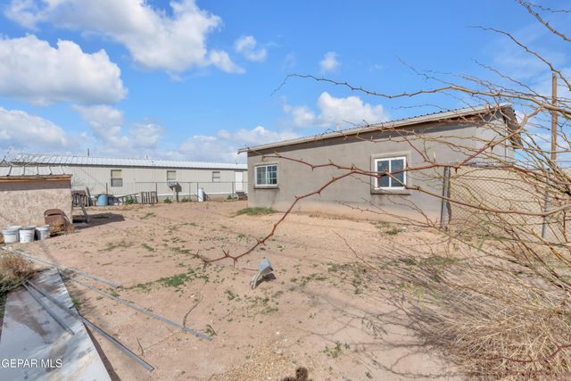 16104 Mesa Rocks Street, Fabens, TX 79838